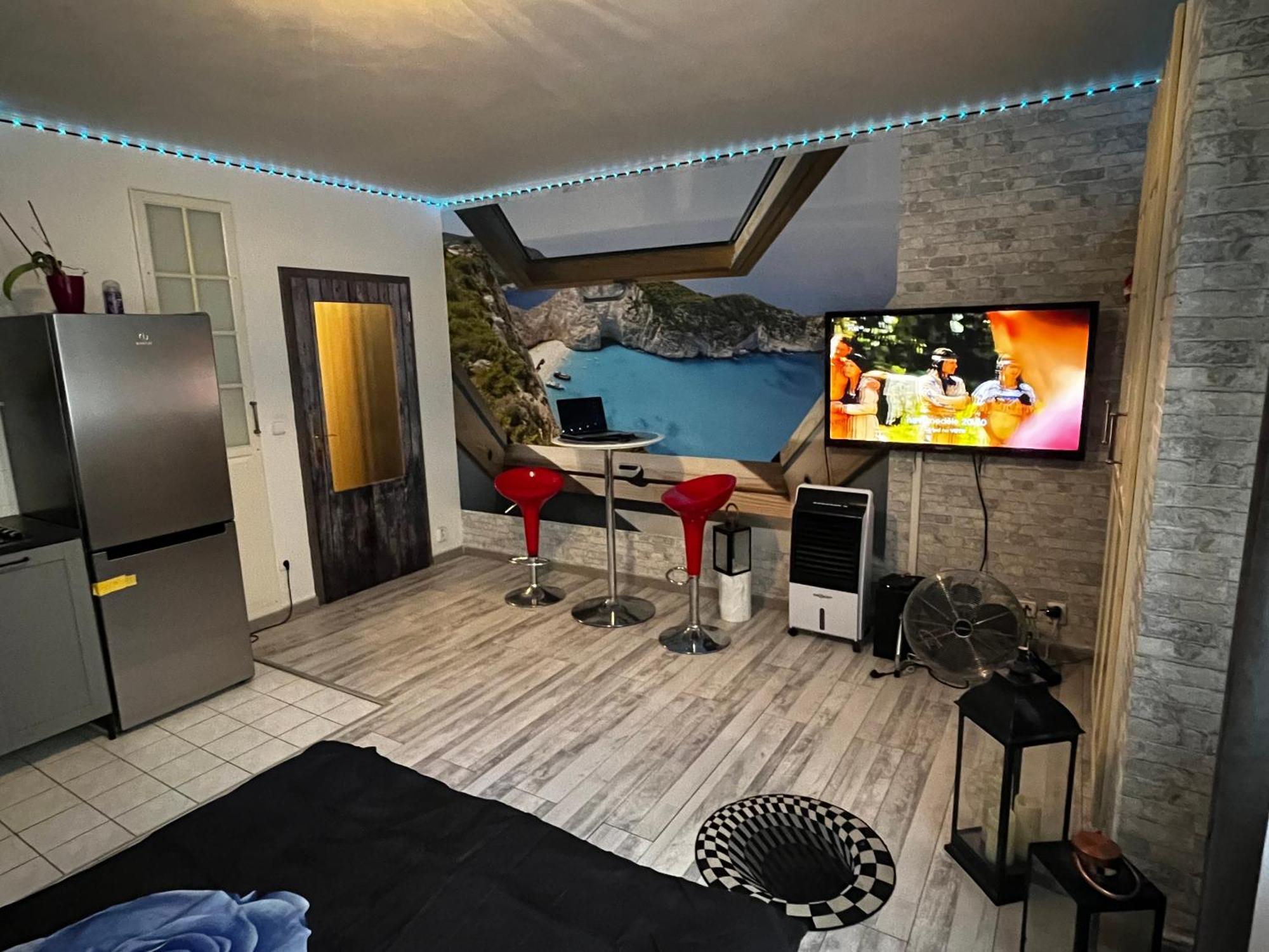 Monfas Apartment Provence In プラハ エクステリア 写真